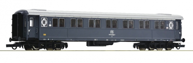 Passenger car 1st class<br /><a href='images/pictures/Roco/Roco-74600.jpg' target='_blank'>Full size image</a>